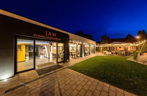 Kapuvar House | Jam Panzió