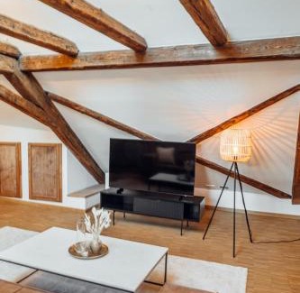 Coburg Apartment | JAMA - Großes Design Apartment, Innenstadt, WLAN, Familie&Gruppen