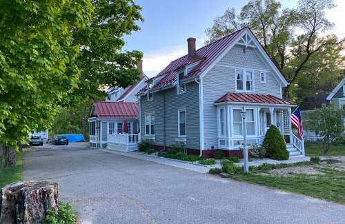 Freeport Bed & Breakfast | James Place Inn Bed and Breakfast