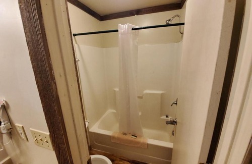 Jamesport Hotel | Jamesport Inn