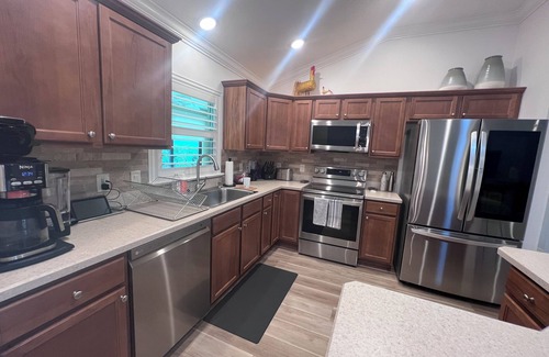 Dunedin House | Jan 1-25, 2026 is available! Central location, new gas golf cart & furnishings!
