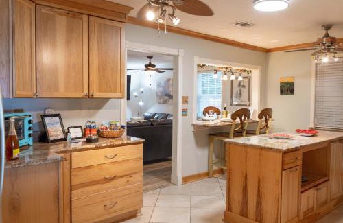 North Northwest Pensacola House | Jan's Oasis Family Retreat Pool Bar Games & Fun