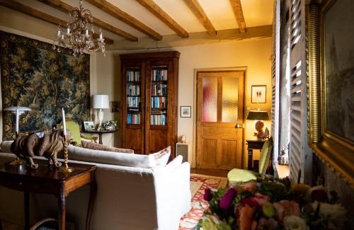 Ecuelles Bed & Breakfast | Jan's place in Burgundy