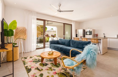 Willemstad Apartment | Jan Sofat LUX | Ground Floor | Tropicana | Pool