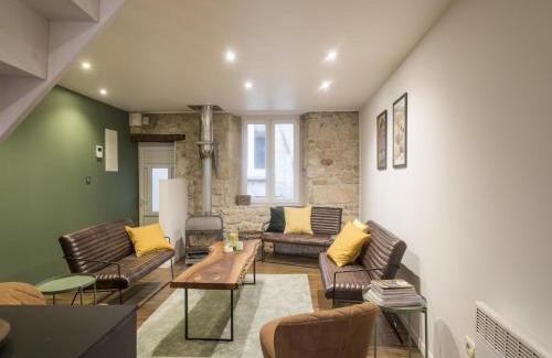 Dun-sur-Meuse House | Jane Austen Lake Retreat, cleaning included