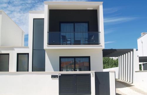 Salir do Porto Apartment | Janelas de Salir - By SCH