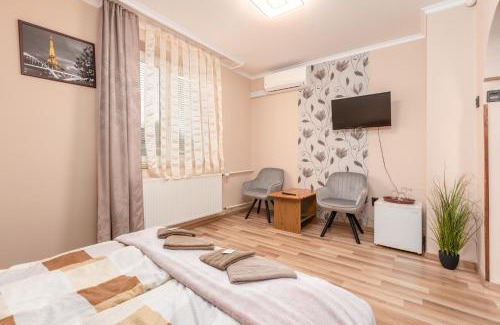 Vonyarcvashegy House | Janika Pension