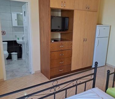 Himare House | Jannis Castle Apartment