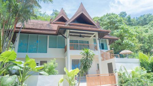 Nanai Road Villa | Jaokhun Hilltop Patong, Phuket
