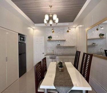 General Santos House | Japandi Home A - Fully Aircon, WIFI, Hot shower, 24hGuard, Center, near Malls