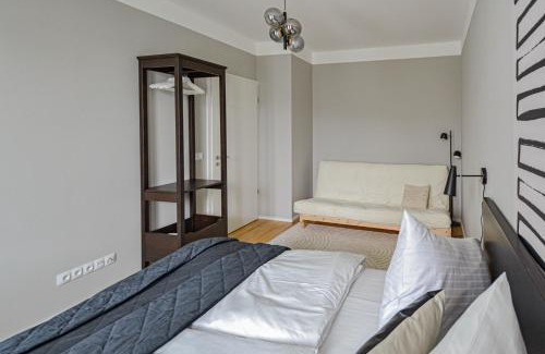 Zizkov Apartment | Japanese Design 3BDR Apartment in a Vibrant Area