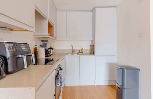 Haggerston Apartment | Japanese-Inspired 1BD Flat by Regent's Canal