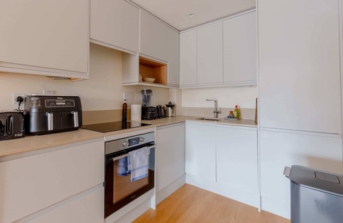Haggerston Apartment | Japanese-Inspired 1BD Flat by Regent's Canal