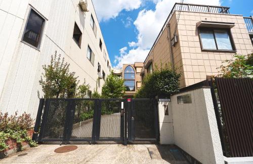 Kamitakada Apartment | Japanese style 3LDK with garden 90m2 up to 8 guests Free parking 10 min to Shinjuku