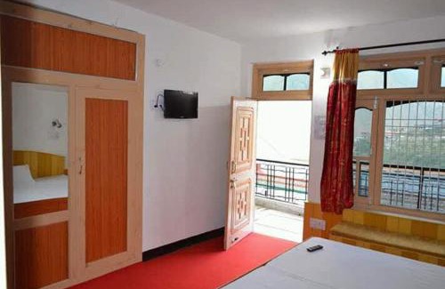 Brahmaur House | Japotra home stay