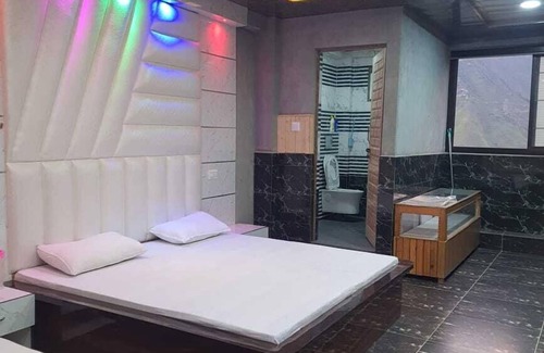 Brahmaur Hotel | JAPOTRA HOME STAY