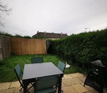 Houlgate Apartment | Jardin de la Baronnie 2 pièces cosy avec terrasse et jardin