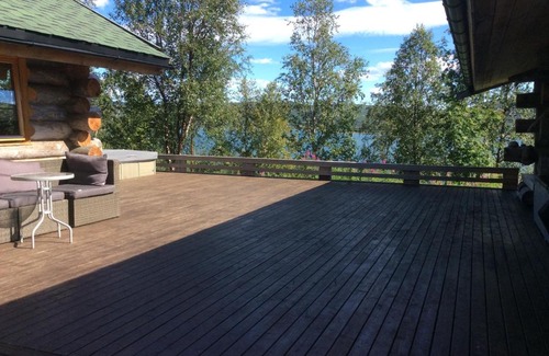 South Varanger Cabin | Jarfjord Arctic Aurora Lodge