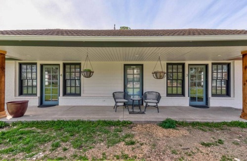Ramona Cabin | Jarrett Farm Resort - Suite 3