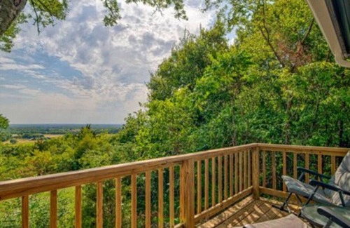 Ramona Cabin | Jarrett Farm Resort - Suite 6