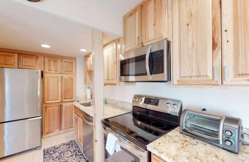 Historic Downtown Durango Apartment | Jarvis #202
