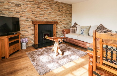 Newton in Furness Cottage | JASMAR COTTAGE, pet friendly, character holiday cottage in Roose