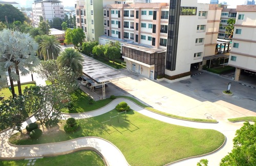 Si Racha Apartment | Jasmine Resort Sriracha
