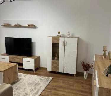 Craiova Apartment | Jasminique Suite