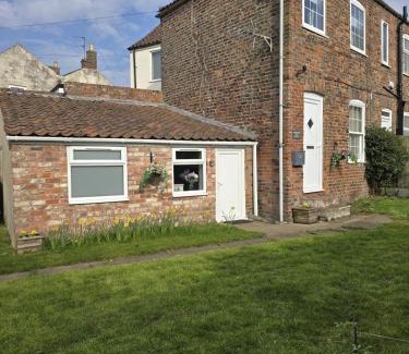 Wainfleet All Saints House | Jasmyne Cottage