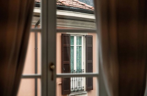 Como City Centre Apartment | Jason & Jason - MyHomeInComo