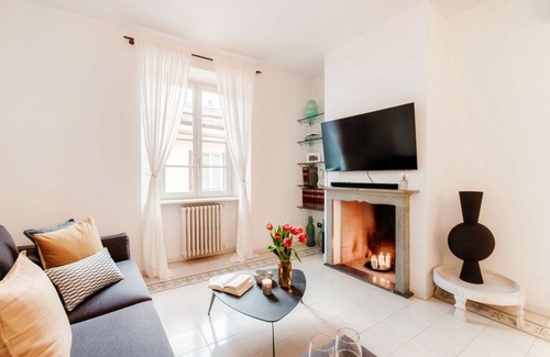 Como City Centre Apartment | Jason & Jason - MyHomeInComo