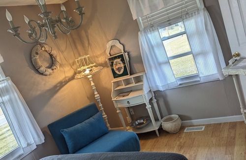 Xenia Bed & Breakfast | Jasper Road Cottage