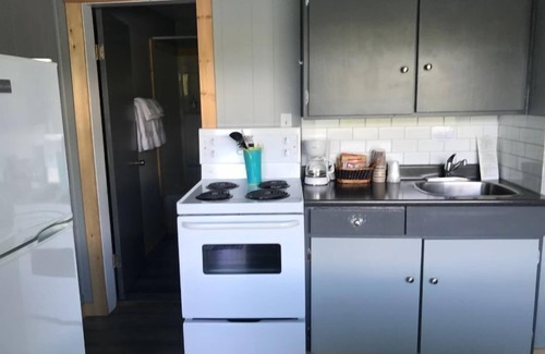 Clearwater Hotel | Jasper Way Inn Resort & Campground
