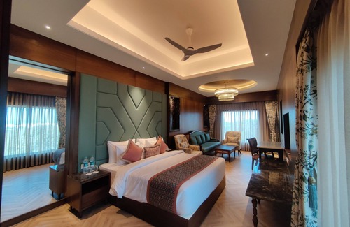 Yavatmal Hotel | Jasraj Palace Yavatmal Hotel, a member of Radisson Individuals