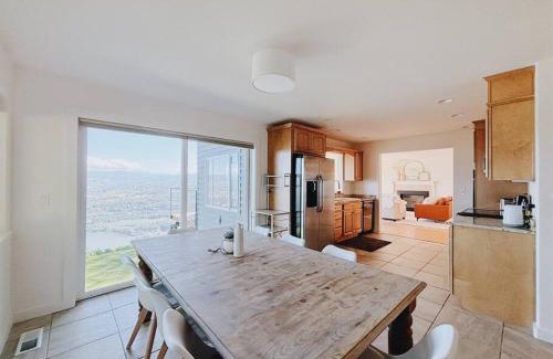 Underwood House | Jaw Drop View! Mt Hood! Fire Pit, Family Friendly