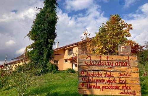 Trnie Apartment | Jazdecký areál Budička