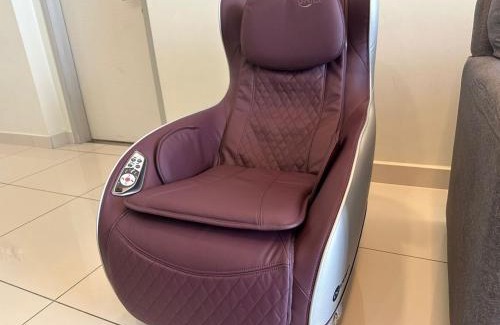 Seri Tanjung Pinang Apartment | Jazz 2R3B Suite Bathtub # Massage Chair