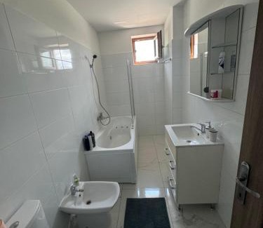 Piatra Neamt Apartment | Jazz Residence 2