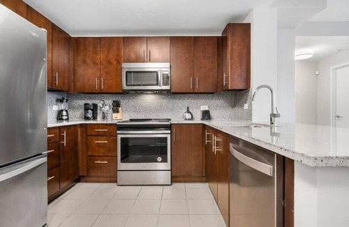 Hudson Exchange Apartment | JC Hudson Riverfront 2 V BR | Jersey City