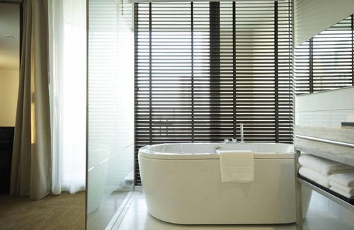 Sathorn Hotel | JC Kevin Sathorn Bangkok Hotel