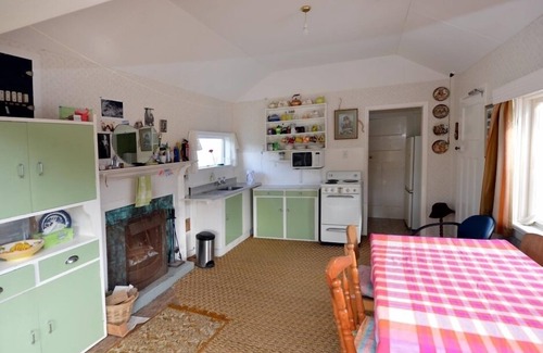 Pounawea House | Jedforest, traditional family crib (bach)