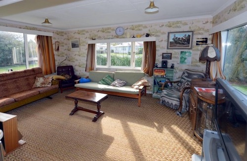 Pounawea House | Jedforest, traditional family crib (bach)