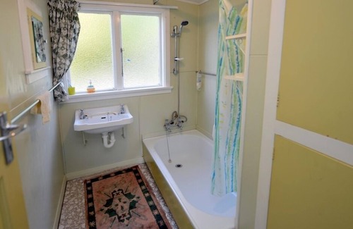 Pounawea House | Jedforest, traditional family crib (bach)