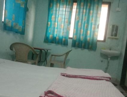 Niravade Bed & Breakfast | JEEVANDEEP T S K PARYATAK NIWAS Nirawade