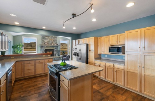 Three Forks House | Jefferson Springs Ranch House- Winter dates available!