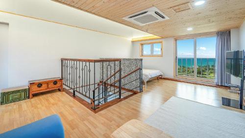 Hallim House | Jeju Hoyeongfarm Stay
