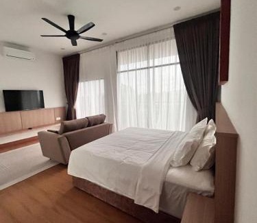 Kampung Rawa House | Jenderam Hill Villa