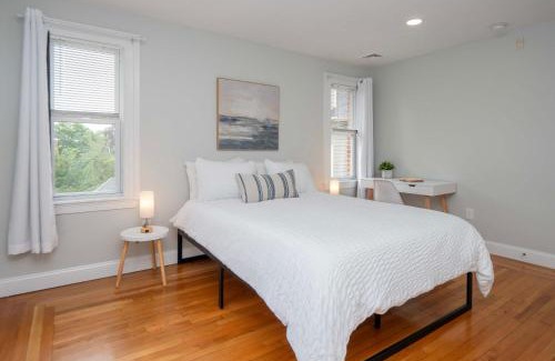 College Hill Apartment | Jennifer's College Hill Escape Walk to Brown University