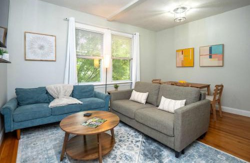 College Hill Apartment | Jennifer's College Hill Escape Walk to Brown University