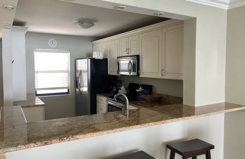 Hutchinson Island South Condo | Jensen Beach/So Hutchinson Island FL 2BR/2BA UPDATED OCEANFRONT CORNER UNIT